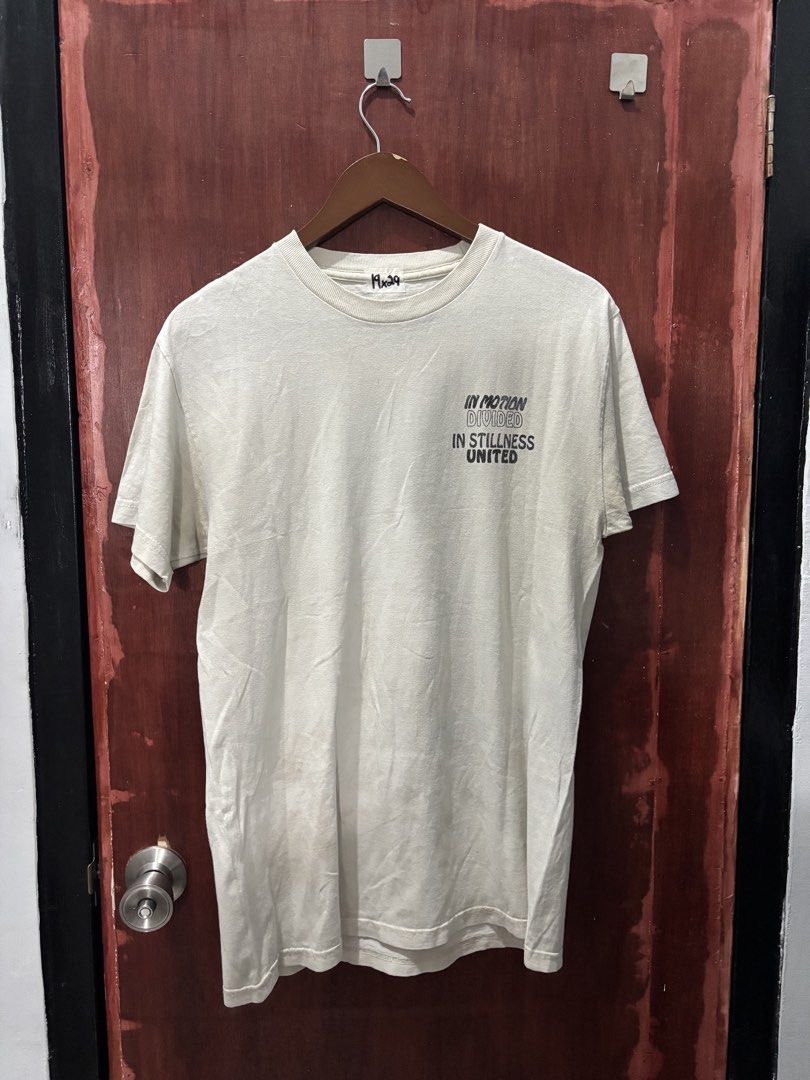 YIN YANG T-shirt (Category: Tshirts & Polo Shirts ) located in Valenzuela. Submitted by eightyythrift (Listing ID 1438303402, Image 2). Description: .