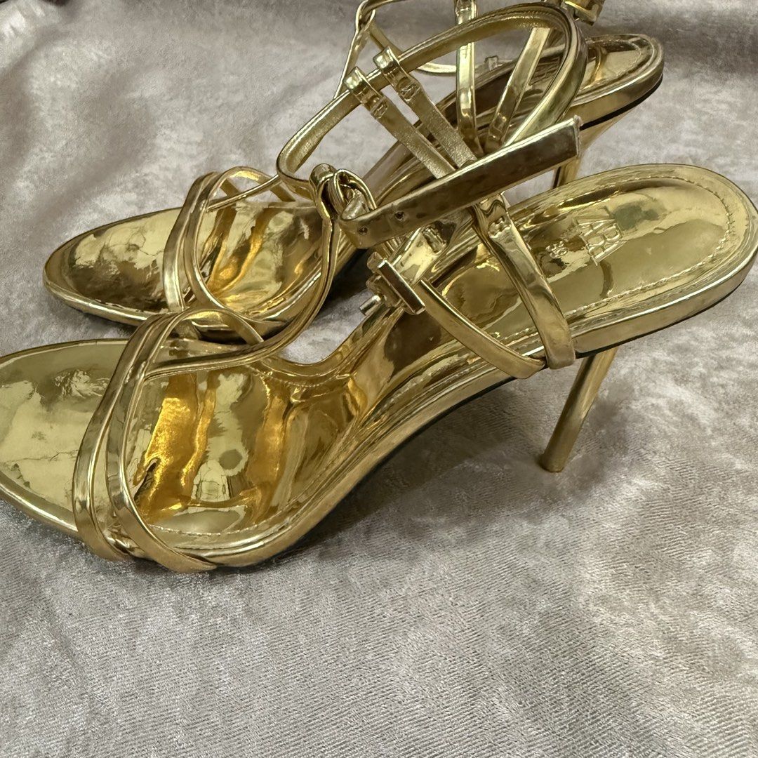 Zara Gold Strappy Heels (Category: Heels) located in Manila. Submitted by blossm (Listing ID 1438236275, Image 3). Description: Size EU 39 UK 6 US 8 so actually guys im a size 6 girly but it fit me so well. It can actually fit a size 6/7 and 8.