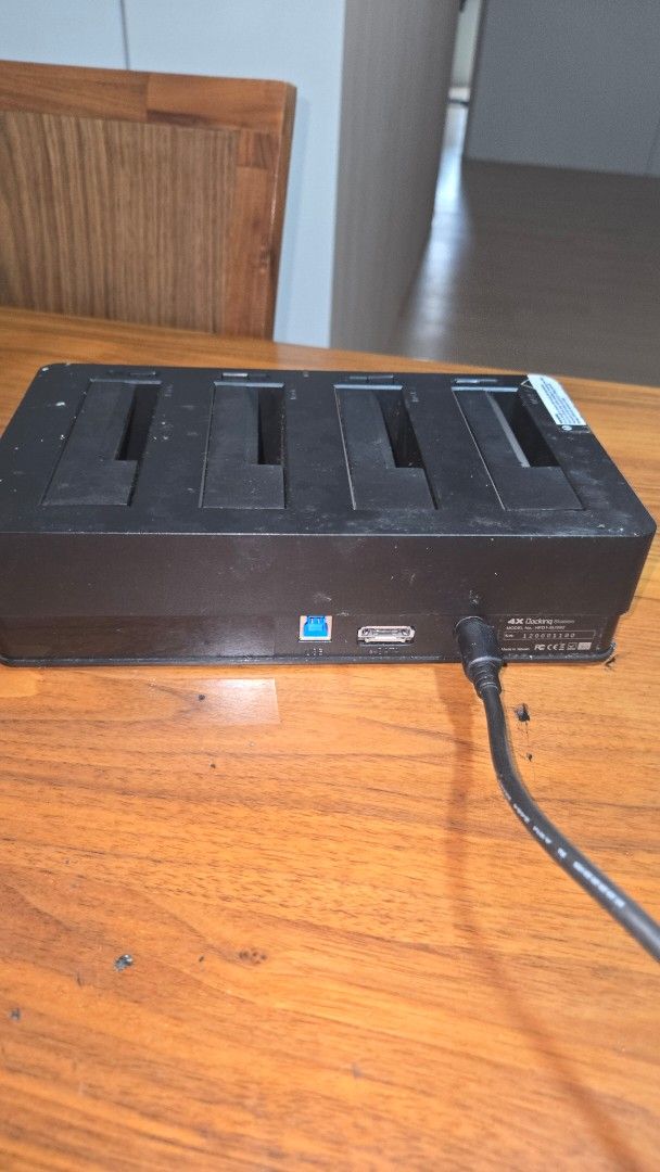 4-Bay HDD Docking Station456632158955786241