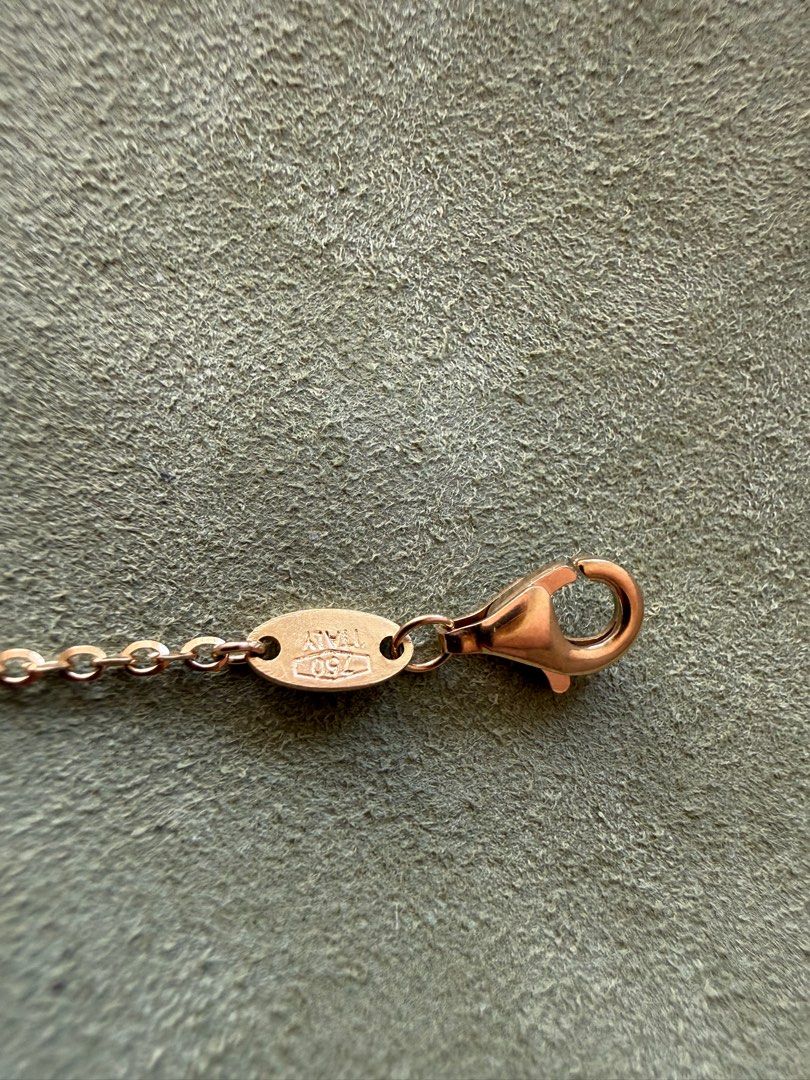 Scanavin Farfashia Bracelet (Category: Bracelets) located in Makati City. Submitted by aurummaison (Listing ID 1438391291, Image 3). Description: 3 grams.