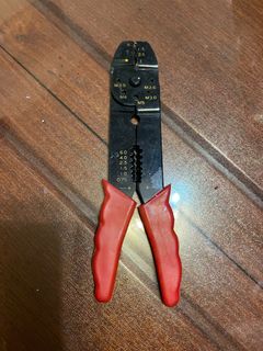 Multifunctional Wire Stripper Pliers462408632154859520
