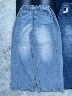 (Category: ) located in . Submitted by thrifted.coo (Listing ID 1438336408, Image 1). Description: .