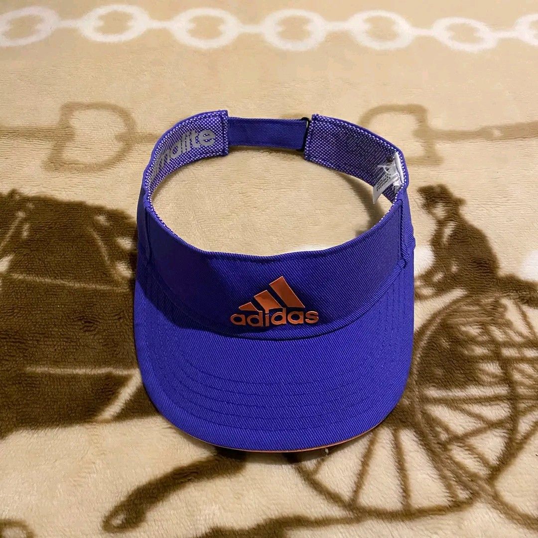 Adidas Visor For Kids (Category: Caps & Hats) located in Manila. Submitted by bidgeyow20688 (Listing ID 1438492126, Image 1). Description: FOR SALE Adidas Visor Youth excellent condition issue cut main label 📥.