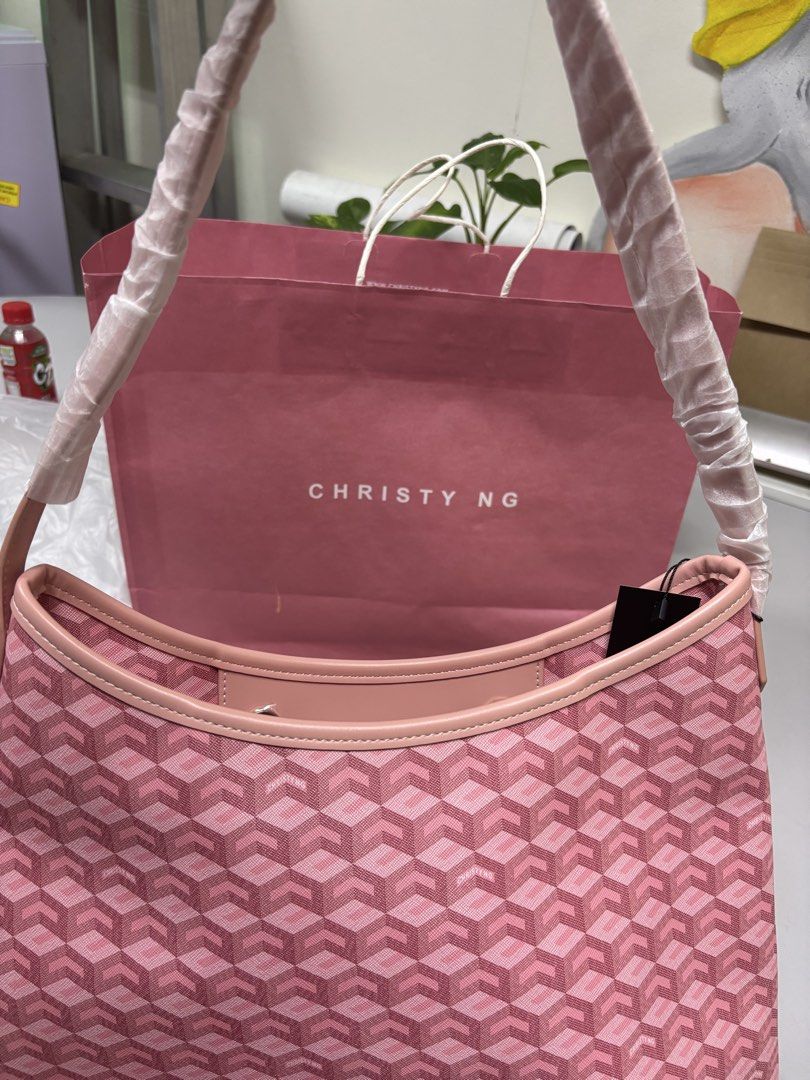 Alesso Christy Ng Bag (Category: Luxury Bags & Wallets) located in Quezon City. Submitted by mizmay15 (Listing ID 1438351700, Image 1). Description: .