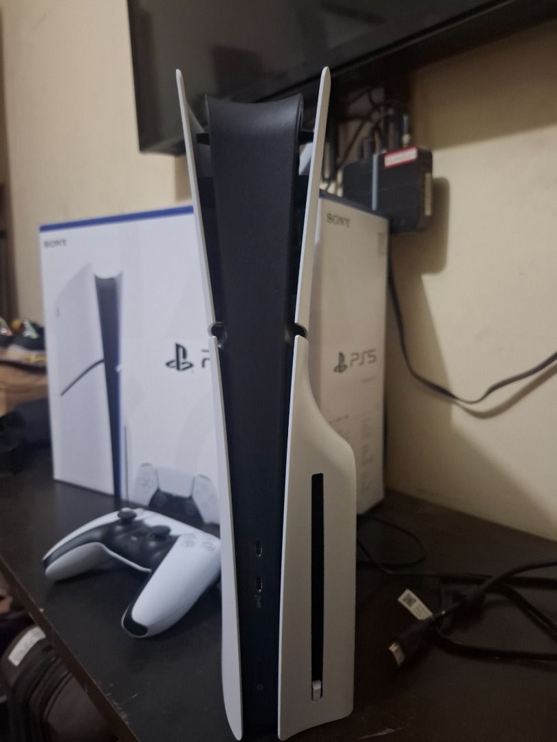 Almost new ps5 (Category: PlayStation) located in Caloocan City. Submitted by jatrix (Listing ID 1438312653, Image 2). Description: Baka may gusto, change of plan, halos bago pa to 2 weeks pa lang. Rfs ipang build ng pc. Unit only no games kasama po. 29k only. Pm lang po..