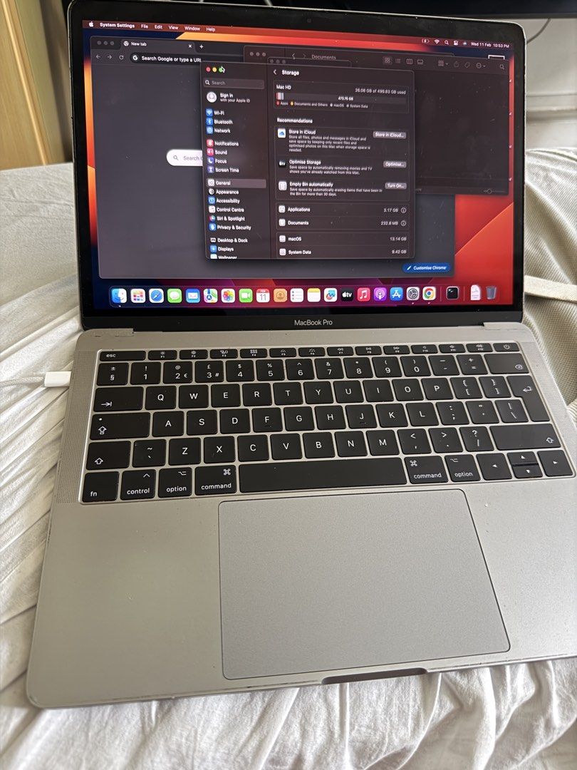 Apple MacBook Pro - Silver456607178509537280