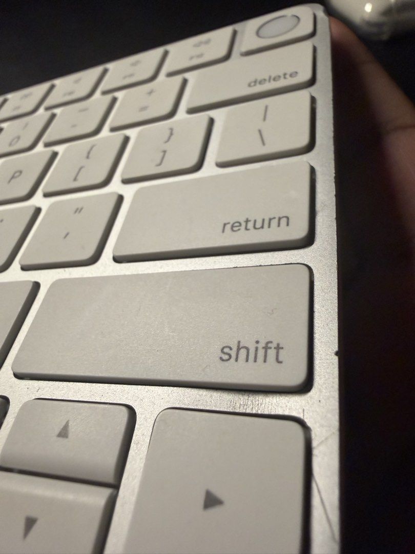 Apple Magic Keyboard - Touch Id456847840804218882