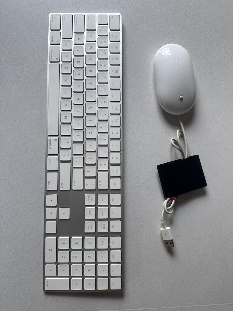 Apple Magic Wireless Full Numeric Keyboard456627844359147520