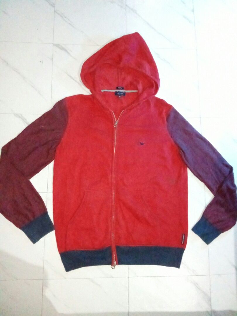 Armani Jeans Zipped Jacket Men's Original (Category: Luxury Apparel) located in San Mateo. Submitted by edluxe (Listing ID 1438314324, Image 1). Description: great condition original large fit men's.
