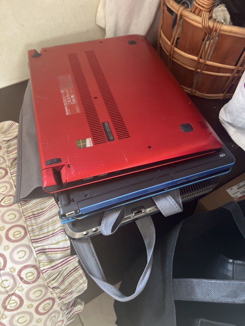 Assorted laptops457145839330283520
