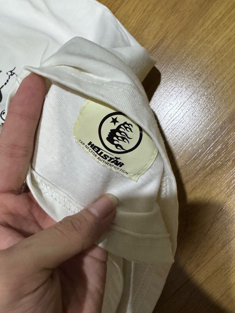 AUTHENTIC HELLSTAR TEE (Category: Activewear) located in Kuala Lumpur. Submitted by 2khollicc (Listing ID 1438447368, Image 2). Description: .
