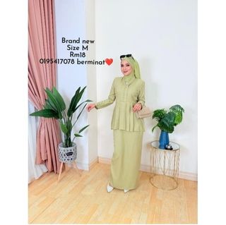 (Category: ) located in . Submitted by mek_preloved (Listing ID 1438483310, Image 1). Description: .