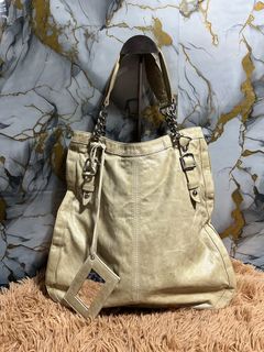 (Category: ) located in . Submitted by thrift-to-thrift-ukay (Listing ID 1438487546, Image 1). Description: .