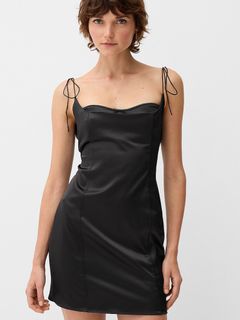 (Category: ) located in . Submitted by tinycloset__ (Listing ID 1438414682, Image 1). Description: .