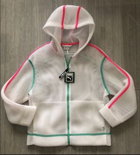 （分類：）位於 。 由 cleaninoutmywardrobe 提交（商品編號 1438479765，圖片 1）。簡介： 。