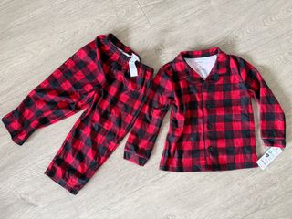 (Category: ) located in . Submitted by new.mom (Listing ID 1438384251, Image 1). Description: .