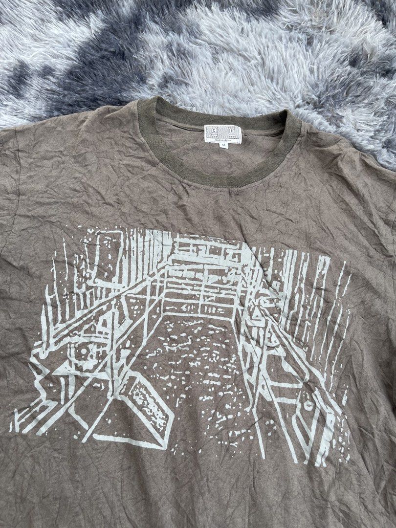 Cav empt (Category: Tshirts & Polo Shirts ) located in San Jacinto. Submitted by clothcartelph (Listing ID 1438460858, Image 2). Description: Cav empt Size: medium Width: 20 Length: 27 Issue: none Condition: excellent Color rate: 9/10.
