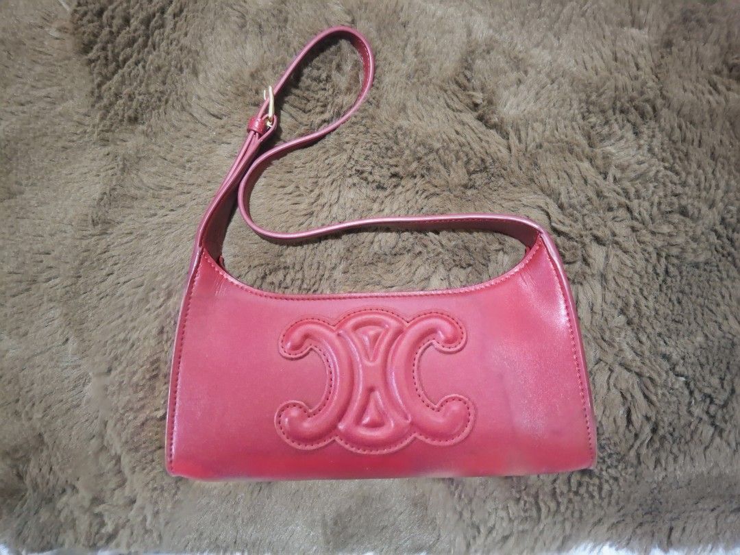Celine Insprd Red Shoulder Bag (Category: Luxury Bags & Wallets) located in Lipa City. Submitted by kathethings (Listing ID 1438317785, Image 2). Description: This is a Celine Cuir Triomphe inspired one-shoulder bag in wine red. .
