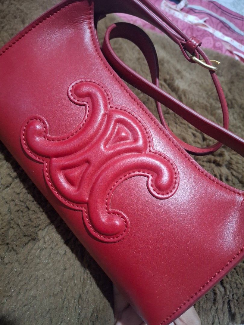 Celine Insprd Red Shoulder Bag (Category: Luxury Bags & Wallets) located in Lipa City. Submitted by kathethings (Listing ID 1438317785, Image 3). Description: This is a Celine Cuir Triomphe inspired one-shoulder bag in wine red. .