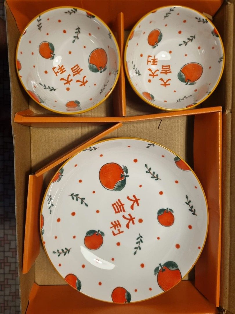 Ceramic Plate and Bowl Set - Orange Design456349691381688320