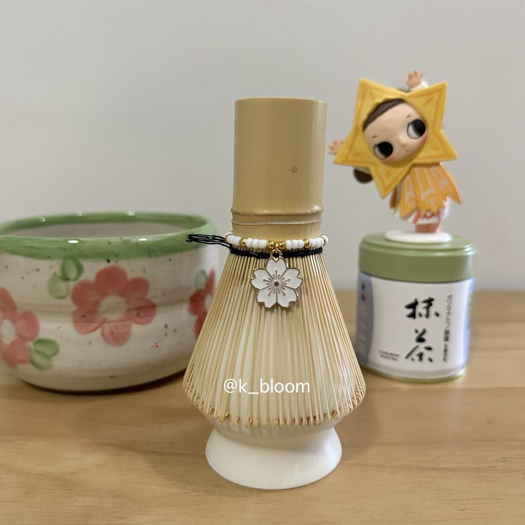 Chasen Charm (White) (Category: Coffee & Tea Tableware) located in Taguig. Submitted by k_bloom (Listing ID 1438454796, Image 1). Description: - Chasen Charm - Perfect for matcha lovers. Aesthetic charm that can also be transferred whenever you need to replace your chasen. A cute little accessory for your matcha ritual. 🍵💚 Note: Charm only. Chasen and other items shown in the photo are not included. ——————————————————————— Mode of Payment: Onli