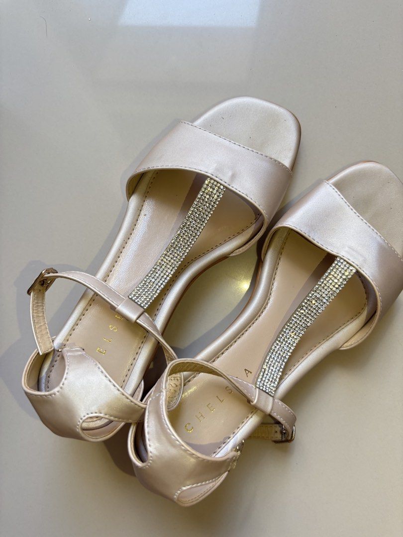 Chelsea Heels in Size 36 (Category: Heels) located in Santo Tomas. Submitted by riacruz13 (Listing ID 1438464794, Image 1). Description: Chelsea Heels in Size 36 Bought for ₱1,899 in SM Department Store Selling for ₱500 Reason for selling: Used only to attend a wedding thrice..