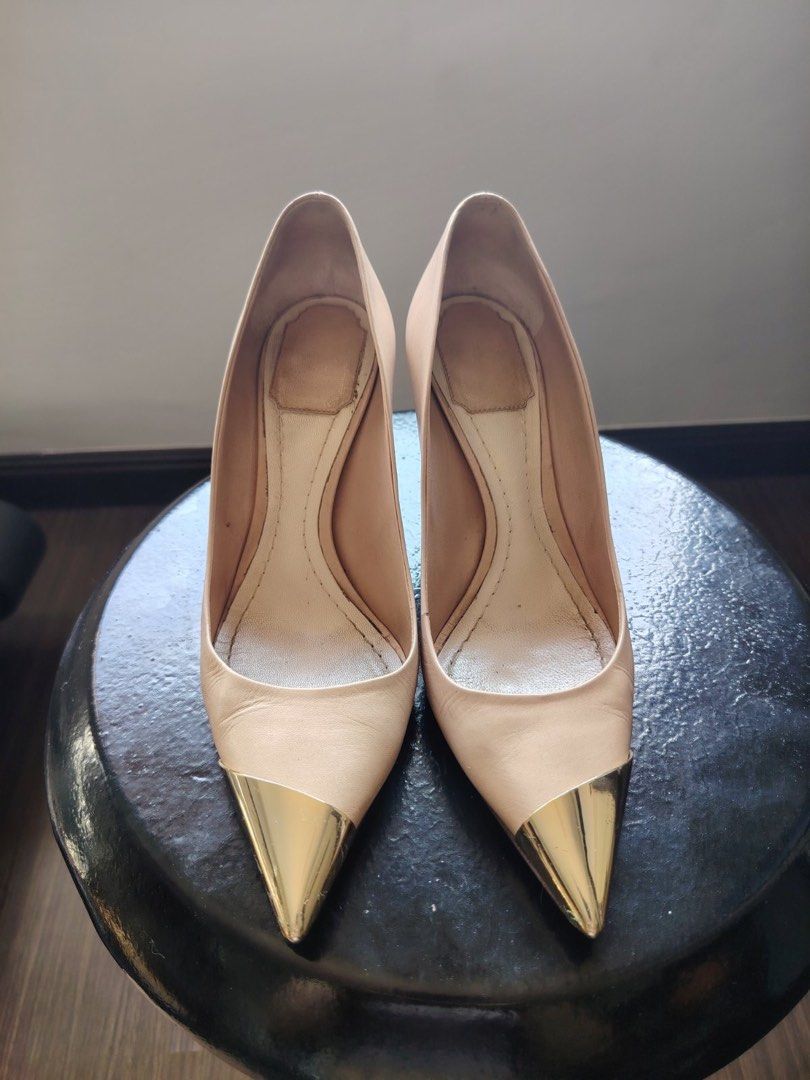 Christian Dior Beige & Gold tip heels (Category: Heels) located in Paranaque City. Submitted by acrossthe.universe (Listing ID 1438498901, Image 1). Description: .