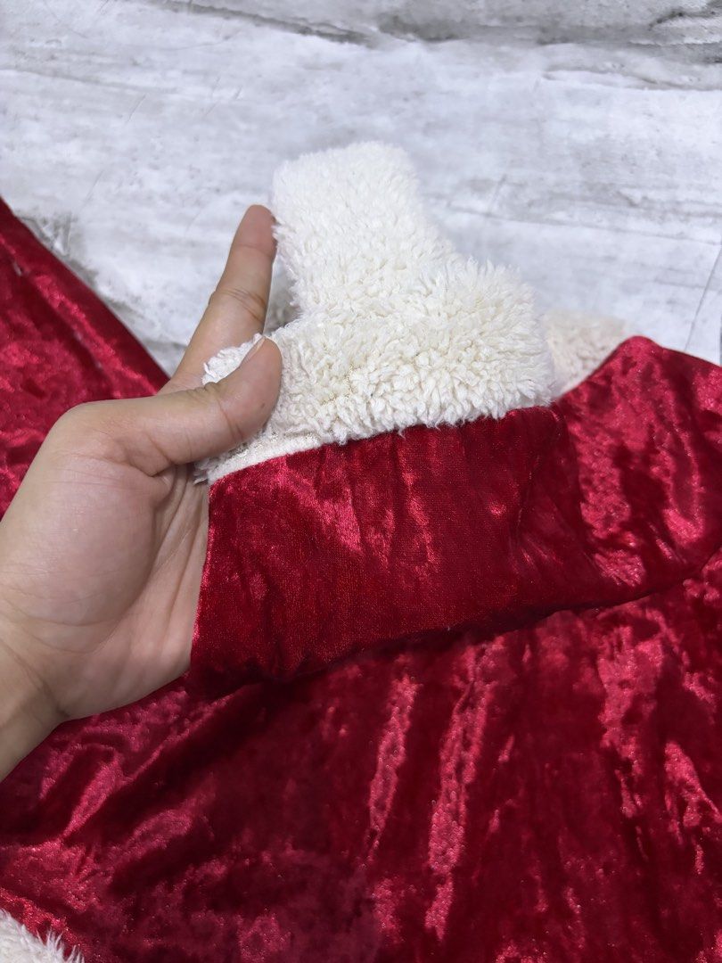Christmas Santa Dress with Hat (Category: Babies & Kids Fashion) located in Bulacan. Submitted by lenggayy (Listing ID 1438424488, Image 2). Description: - Adorable Santa dress and hat set! - Features soft red velvet fabric. - Includes cozy white faux fur trim. - Ideal for Christmas parties and photoshoots. - Comfortable fit for children. - Set includes dress and Santa hat. - Perfect for festive occasions!.