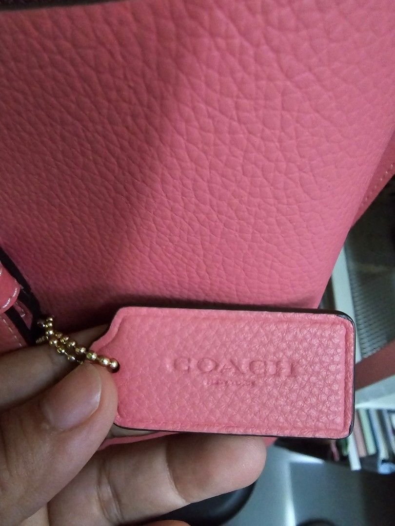 Coach Mollie Large (Category: Luxury Bags & Wallets) located in Quezon City. Submitted by JFSCloset (Listing ID 1438451908, Image 3). Description: - Authentic Coach Mollie large in Pomelo - Can pass as new.No inclusions included .