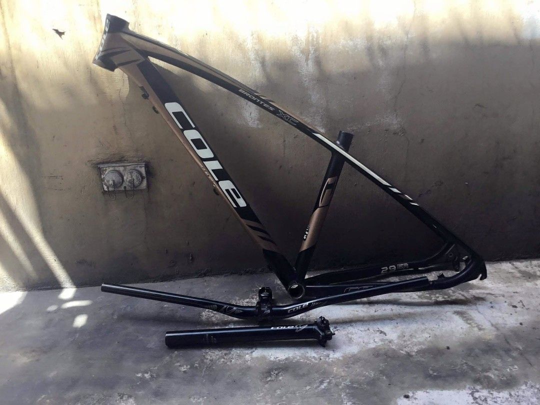 Cole Brontes 29er brown and Cole cockpit package (Category: Bicycles) located in Caloocan City. Submitted by jcob.bikeparts (Listing ID 1438425186, Image 1). Description: For sale: Cole Brontes 29er brown and Cole cockpit package. Honest issues: Bought secondhand with these issues na. Kailangan i-rethread right bb. Maluwag ung lower nut ng bottlecage holder. Scratches sa paint. Bawal sa maselan. Negotiable pa basta reasonable, hindi po ito pinami