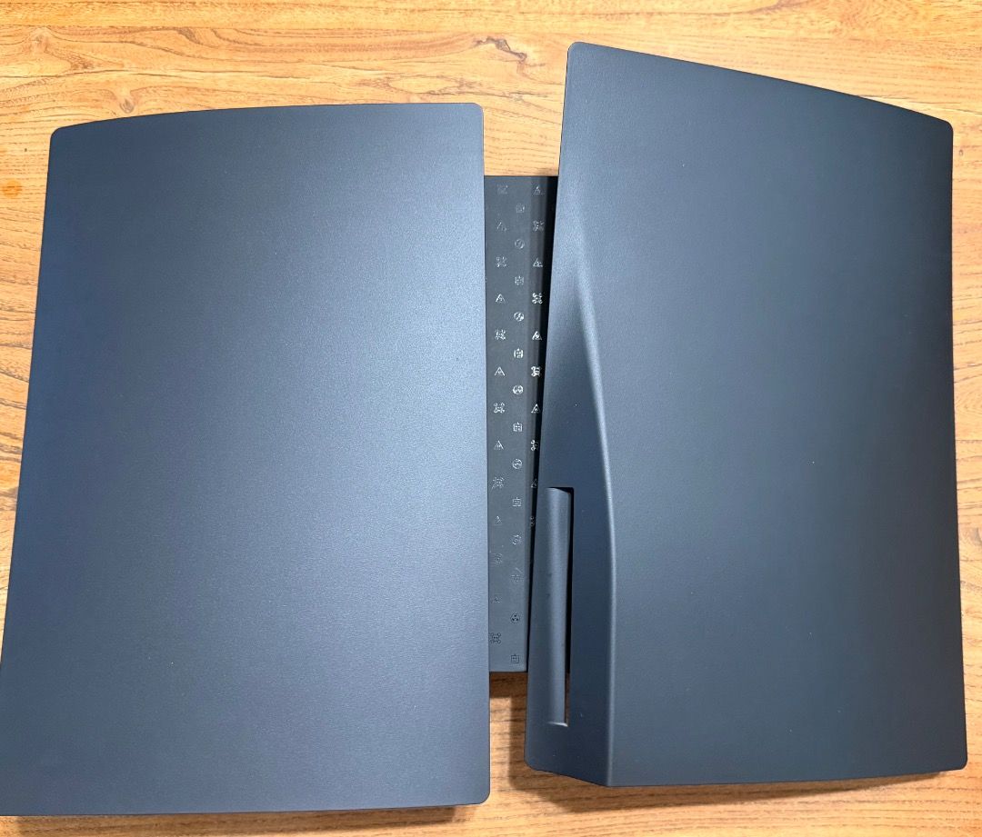 D-Brand PS5 Dark Plates 1.0456501070105169920