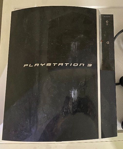 Defective Sony PlayStation 3 Console (Category: PlayStation) located in Quezon City. Submitted by eljivie (Listing ID 1438406693, Image 1). Description: Defective playstation 3 (blinks red).