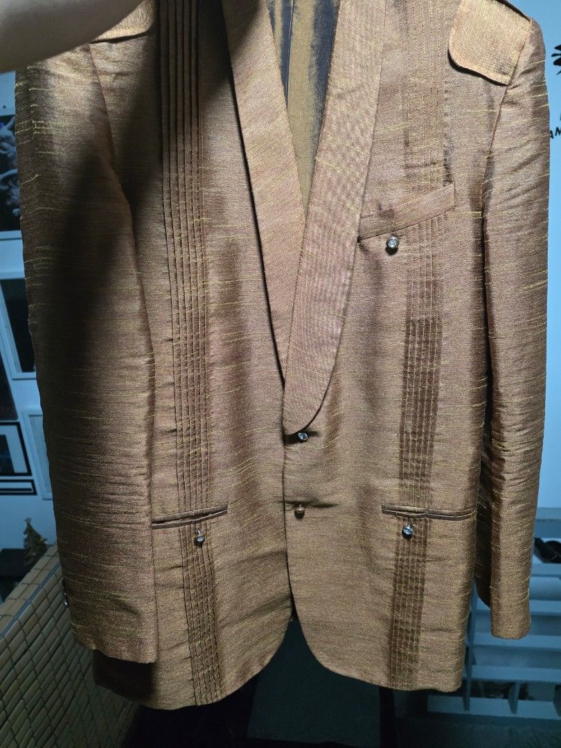 Designer coat with swarovski crystals MEDIUM (Category: Coats, Jackets and Outerwear) located in Legazpi City. Submitted by skydiverjohn (Listing ID 1438413424, Image 3). Description: .