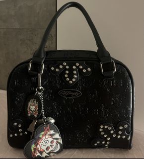 （分類：）位於 。 由 fashionkillerrr 提交（商品編號 1438456429，圖片 1）。簡介： 。
