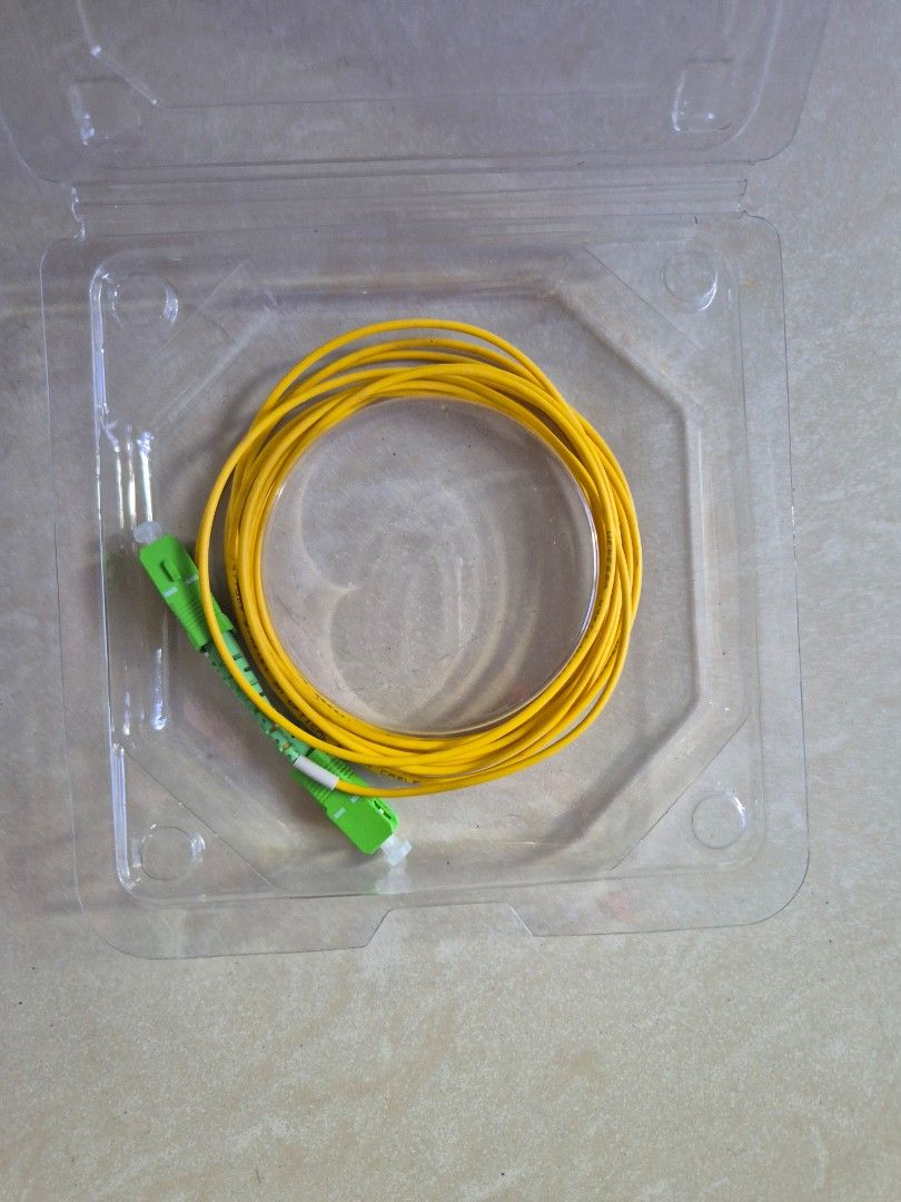 Fibre optic wiring456626080569763840