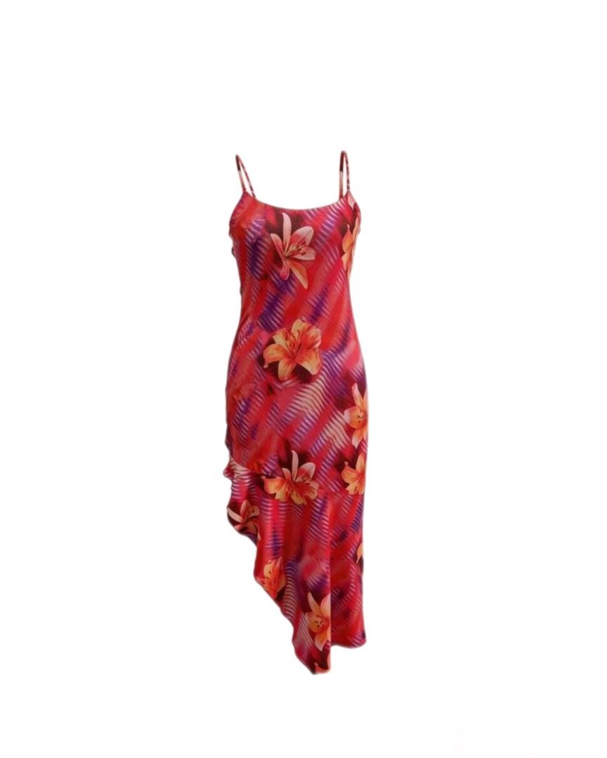 Floral Asymmetrical Dress (Category: Dresses) located in Manila. Submitted by 888ry (Listing ID 1438355700, Image 1). Description: 📍Quezon City Size: XS-Small MOP: GCash MOD: Lalamove / J&T 📌 shipping fee is shouldered by the buyer .
