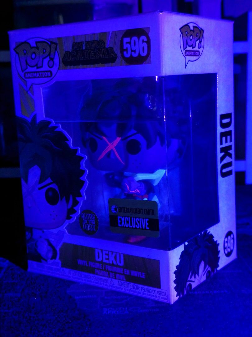 Funko Pop! Animation My Hero Academia Deku #596 (Category: Toys & Games) located in Valenzuela. Submitted by dmstuffs (Listing ID 1438373960, Image 3). Description: Funko Pop! Animation Deku #596 Glow In Dark Entertainment Earth Exclusive 📌Note: Please manage your expectations. what you see is what you get 📌Condition: BIB 🔸 Displayed out of box for a short time 🔸 Includes protector 🔸 In good condition 🔸 Glows In the dark 🔸 Entertainment Ea