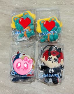 Domundi DMD GEN 3 FANMEET IN BKK RANDOM DOLL KEYCHAIN, Hobbies