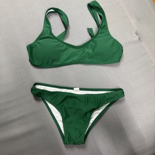 (Category: ) located in . Submitted by renee.declutters_ (Listing ID 1438406658, Image 1). Description: .