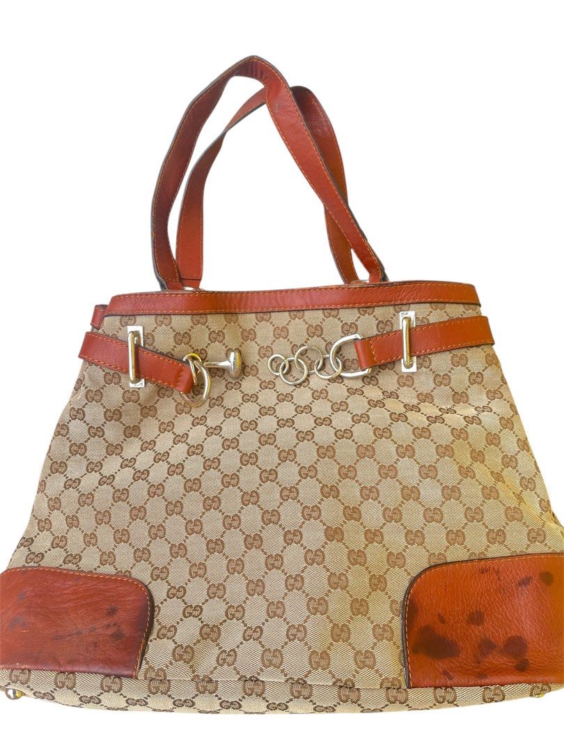 Gucci (Category: Luxury Bags & Wallets) located in Baguio. Submitted by devi2600 (Listing ID 1438446844, Image 3). Description: 🔥 GUCCI BAG🔥 ‎‼️MUST READ BASA MUNA‼️ ‎COLOR MAY VARY DUE TO LIGHTING❗ ‎DM FOR MORE INFORMATION❗ ITEM ARE DECLARED OFF/LEGIT ‎ ‎ISSUE:NEED WASH,SCRATCH,STAINS,NEEDS DEEP WASH ‎ ‎CONDITION RATE:7 ‎COLOR RATE :8 ‎ ‎PRICE:💸299+SF💸 ‎ ‎ DIMENSION: WIDTH:17.5 LENGHT:11.5 ‎ ‎‼️NEGOTIABLE ‎‼️PWEDE TAWAD ‎‼️WAG MAHIYA MAGSABI