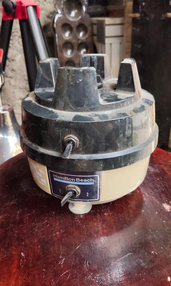 HAMILTON BEACH ITEM 3PCS (Category: Coffee Machines & Makers) located in Manila. Submitted by lalalatcartel (Listing ID 1438375877, Image 3). Description: As is where is condition you can test the unit 10,000 pesos 3pcs item hamilton beach.