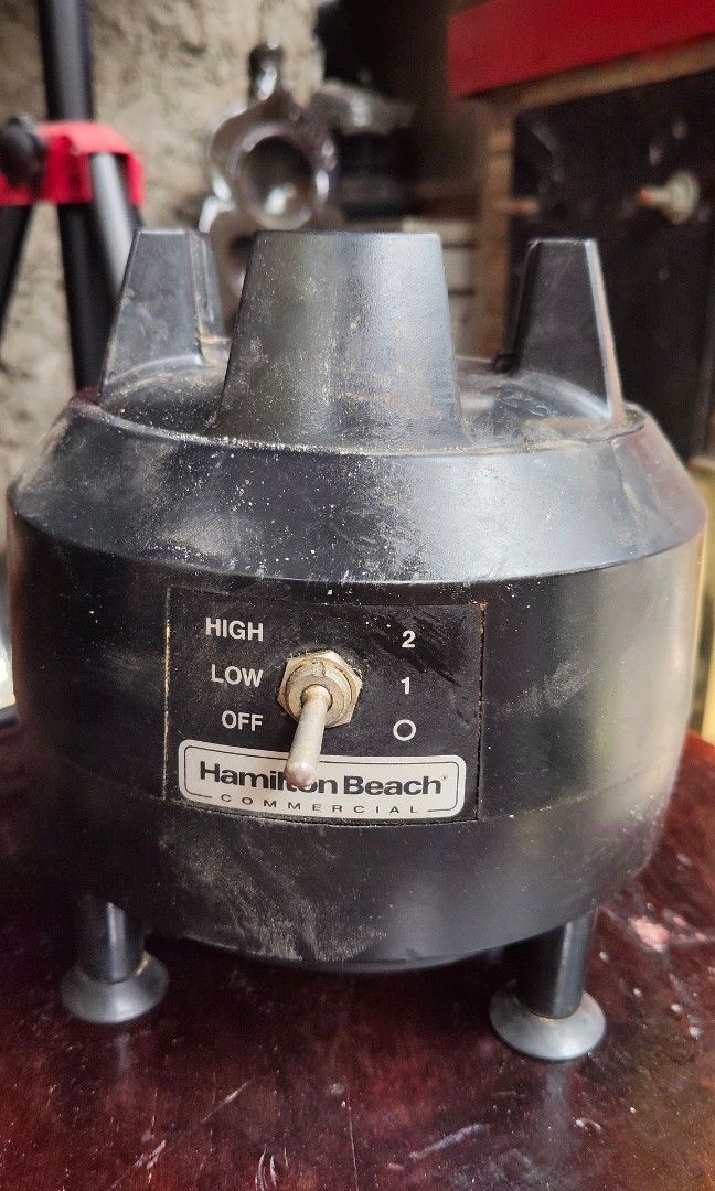 HAMILTON BEACH ITEM 3PCS (Category: Coffee Machines & Makers) located in Manila. Submitted by lalalatcartel (Listing ID 1438375877, Image 2). Description: As is where is condition you can test the unit 10,000 pesos 3pcs item hamilton beach.