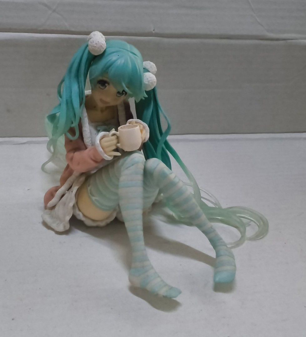 Hatsune Miku Relaxing Figure (Category: Figurines & Statues) located in Manila. Submitted by the_thrift_shop_onlineph (Listing ID 1438333277, Image 2). Description: No long reservation, priority ASAP buyer Products in hand ready to ship Feel free to chat, message or text for additional pictures and inquiry for the availability of the items before placing an order. What you see what you get (see pictures) About this item - Hatsune Miku figure - Re