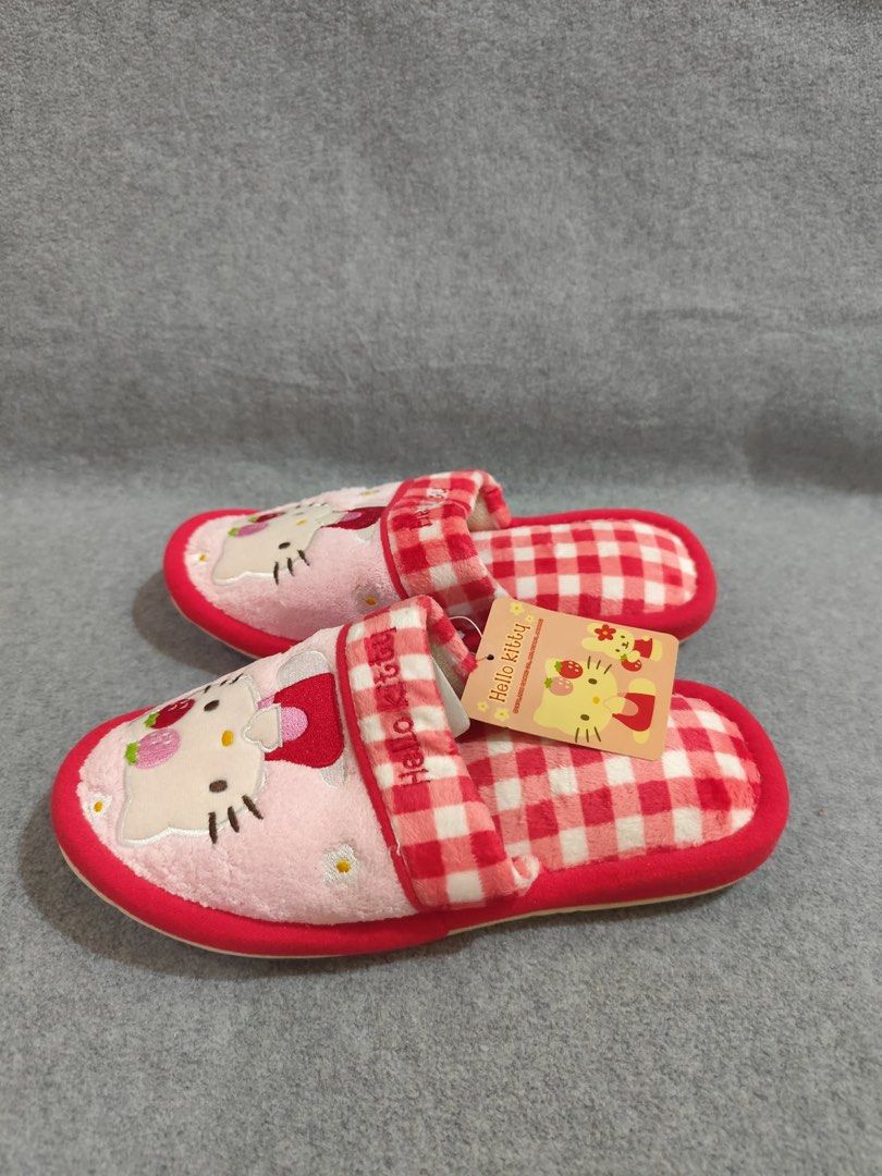 Hello Kitty Strawberry Series Bedroom Slippers (Category: Slippers and slides) located in Quezon City. Submitted by eolshop (Listing ID 1438493174, Image 3). Description: Hello Kitty Strawberry Series Bedroom Slippers Sanrio Japan Brand New.