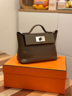（分類：）位於 。 由 bagirl.hongkong 提交（商品編號 1438333114，圖片 1）。簡介： 。
