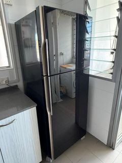 (Category: ) located in . Submitted by lian512 (Listing ID 1438394070, Image 1). Description: .