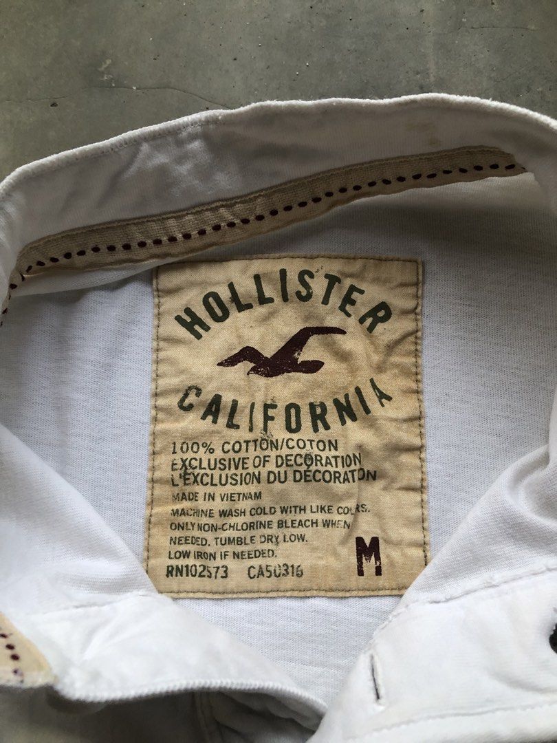 HOLLISTER Y2K SHIRT (Category: Tshirts & Polo Shirts ) located in Tacurong. Submitted by akth1en (Listing ID 1438403033, Image 3). Description: ALL ITEMS ARE NEEDWASH M ON TAG WIDTH:20 LENGTH:28.5 Issue:None (No Flaws) Condition:10/10 Color Rate:10/10 DM FOR MORE INFO.