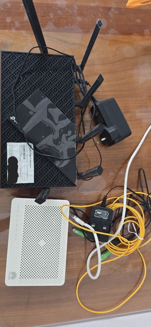 Huawei Router with Accessories456846119535923200