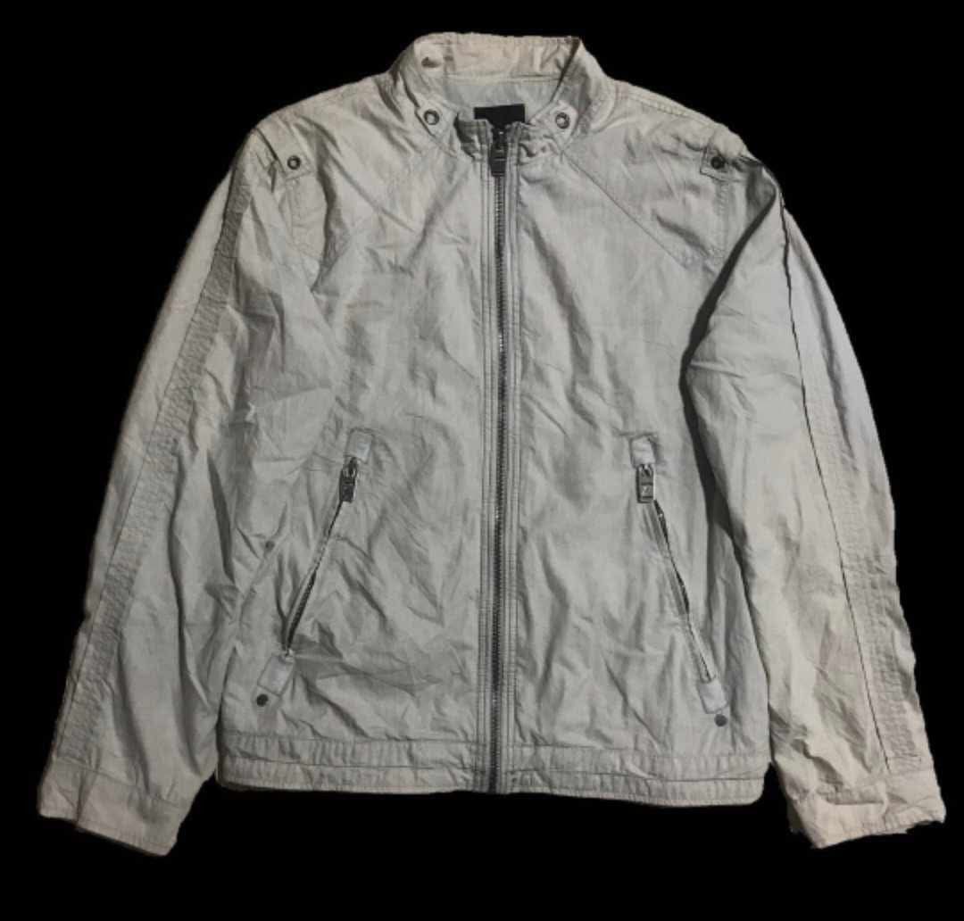 HxT semi turtle neck (Category: Coats, Jackets and Outerwear) located in Cavite. Submitted by sinacccc (Listing ID 1438305165, Image 1). Description: Width 19 lenght 28.