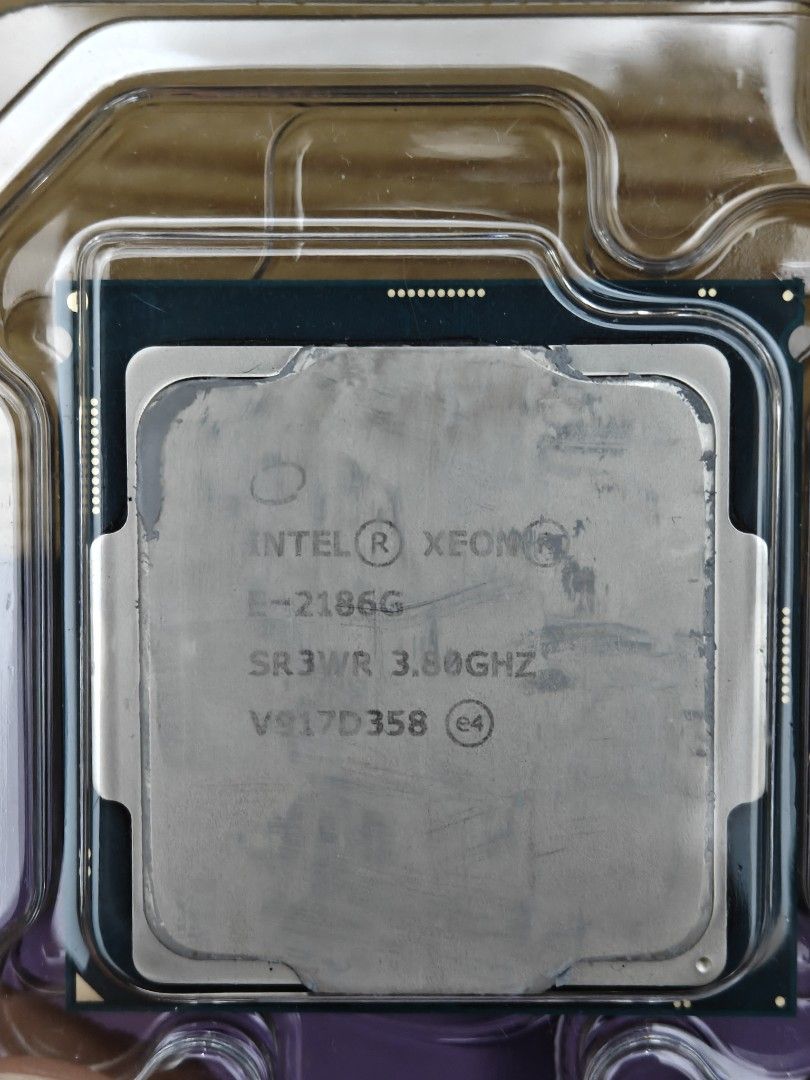 Intel Xeon E-2186G CPU456944298639370240